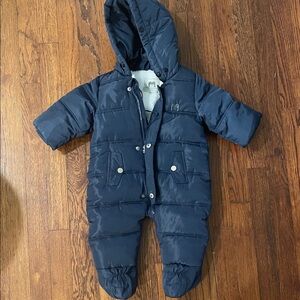 Mother’s baby bear snow suit 9-12 months